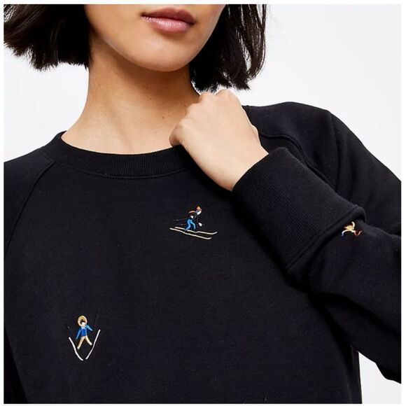 Lou & Grey Ski Embroidered Sweatshirt Sz M dark navy novelty holiday winter vaca - Picture 2 of 9